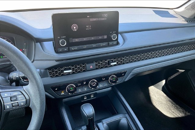 2025 Honda Accord SE - Photo 15