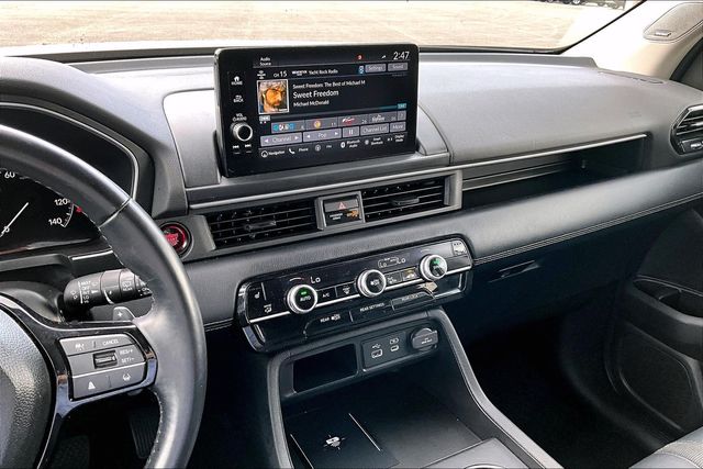 2025 Honda Pilot Touring - Photo 15