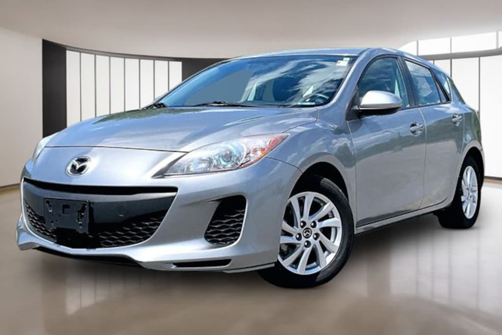 Used 2013 Mazda Mazda3 i Touring Hatchback