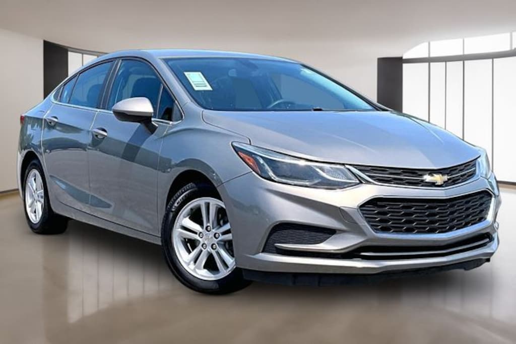 Used 2017 Chevrolet Cruze LT Auto Sedan