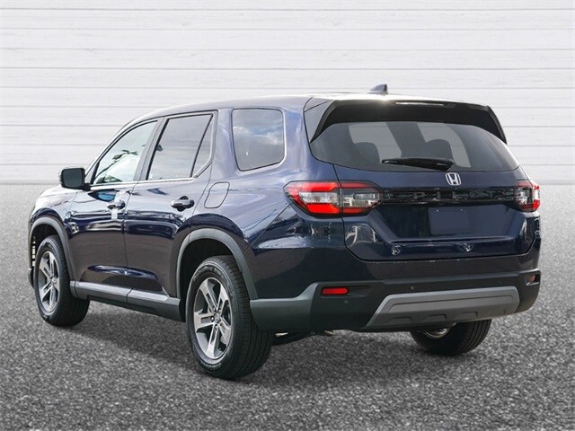 2025 Honda Pilot EX photo 2