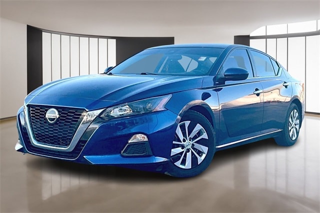2022 Nissan Altima S's photo
