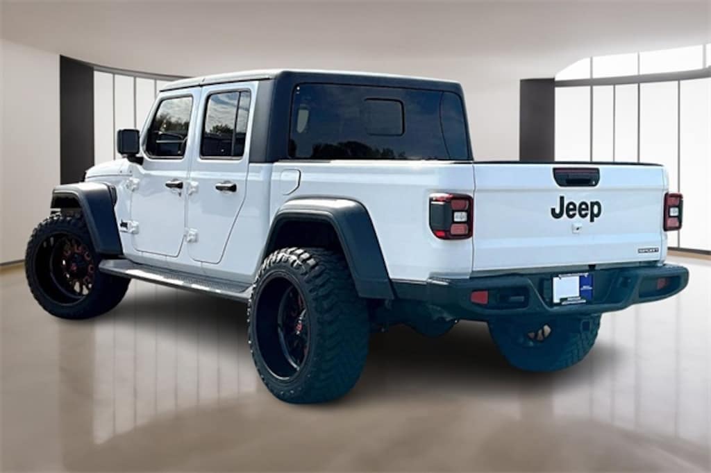 Used 2020 Jeep Gladiator Sport Truck Crew Cab