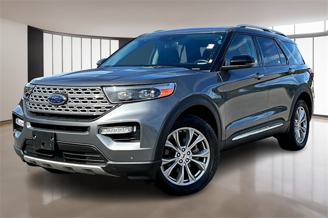 2022 Ford Explorer Limited's photo
