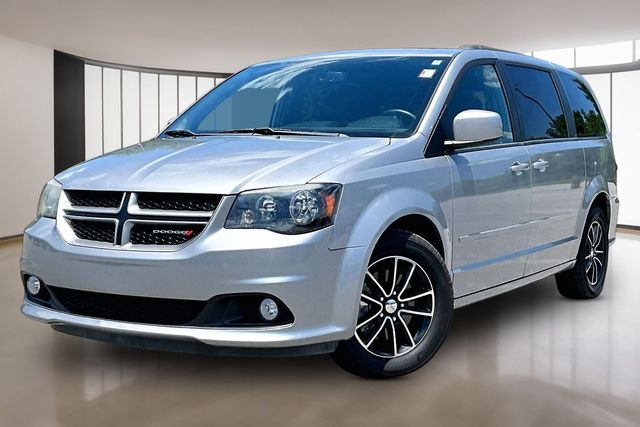 2017 Dodge Grand Caravan GT's photo