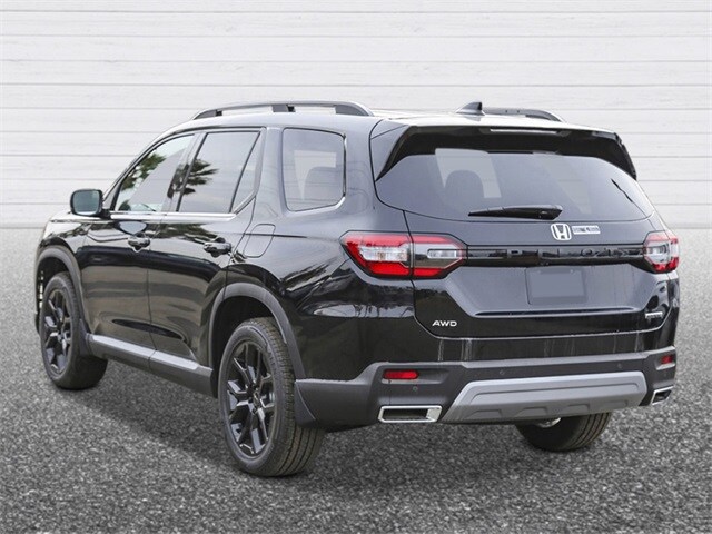 2025 Honda Pilot Touring photo 2