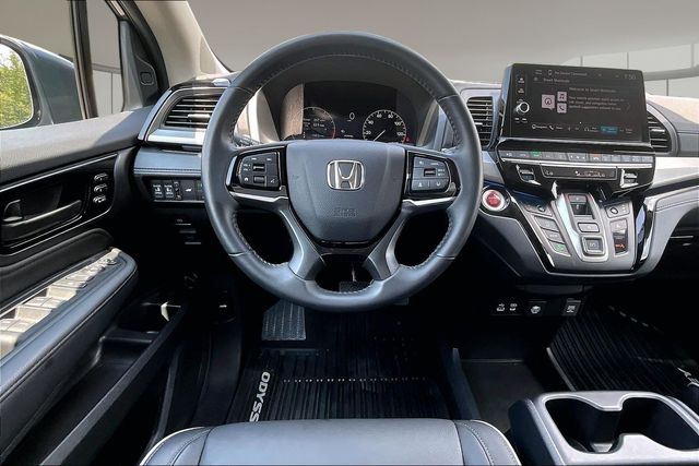 2025 Honda Odyssey Touring - Photo 8