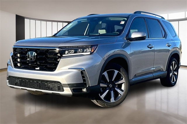 2025 Honda Pilot Touring's photo