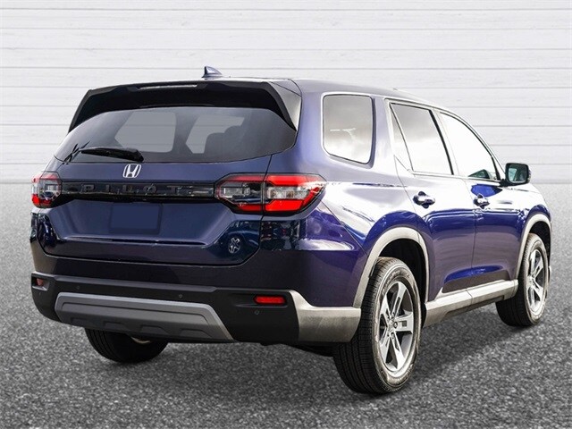 2025 Honda Pilot EX photo 4