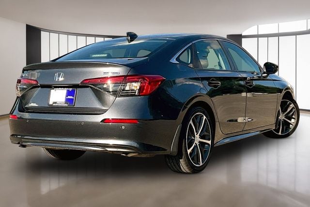2023 Honda Civic Touring - Photo 6