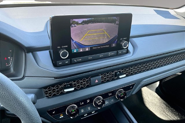 2025 Honda Accord SE - Photo 14