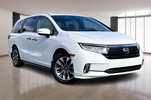 2024 Honda Odyssey EX-L photo 3