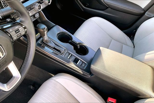 2023 Honda Civic Touring - Photo 18