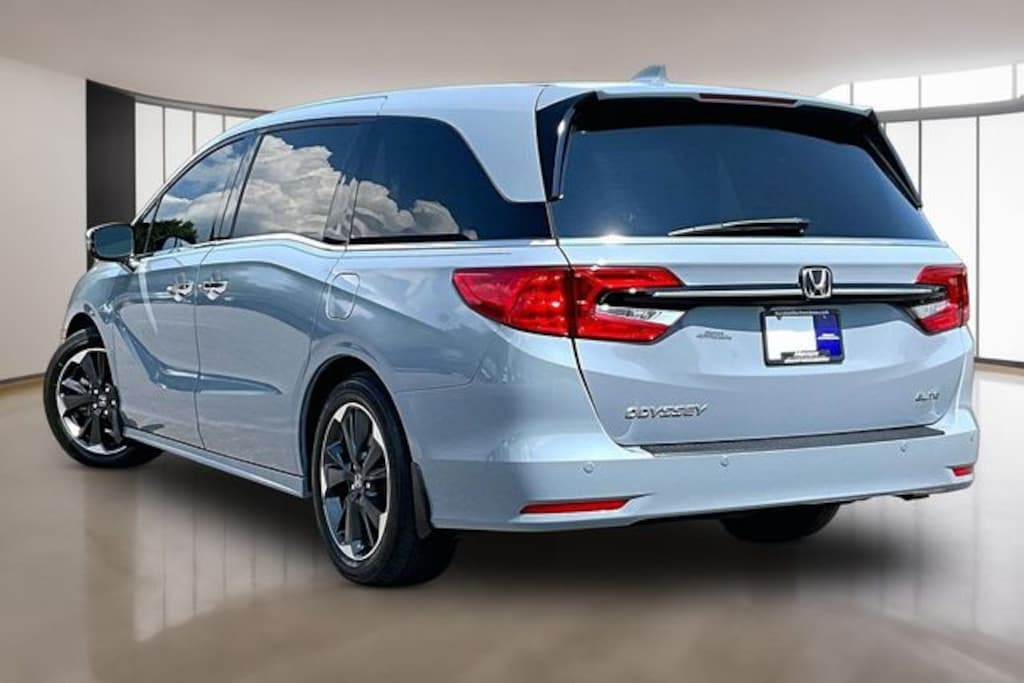 Used 2024 Honda Odyssey Elite Van