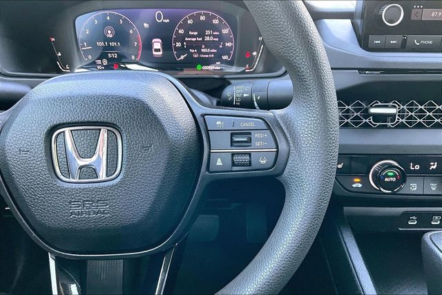 2025 Honda Accord SE - Photo 11
