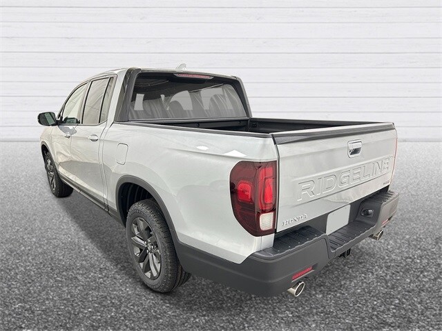 2025 Honda Ridgeline Sport photo 3