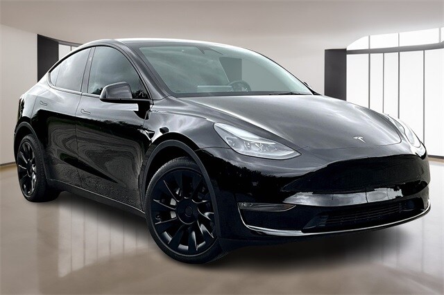 2023 Tesla Model Y Long Range photo 3