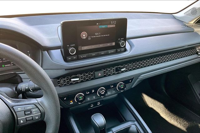 2025 Honda Accord SE - Photo 14