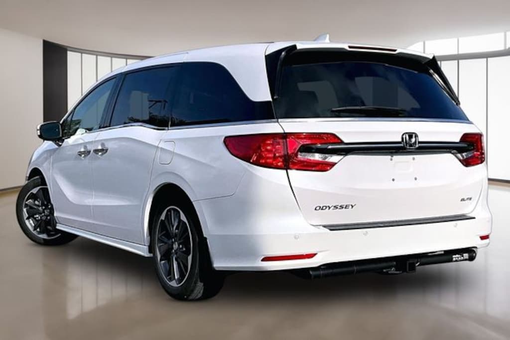 Certified 2024 Honda Odyssey Elite Van