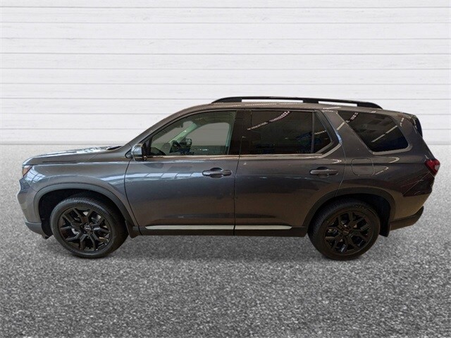 2025 Honda Pilot Touring photo 2