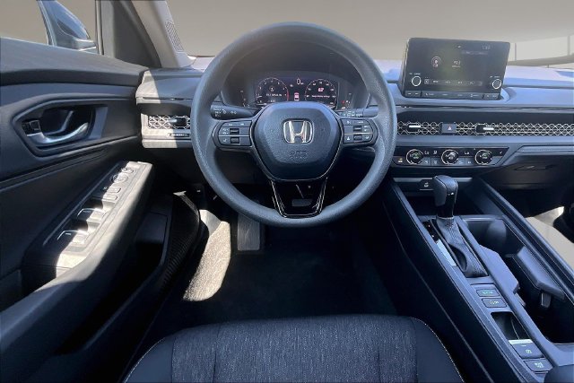2025 Honda Accord SE - Photo 8