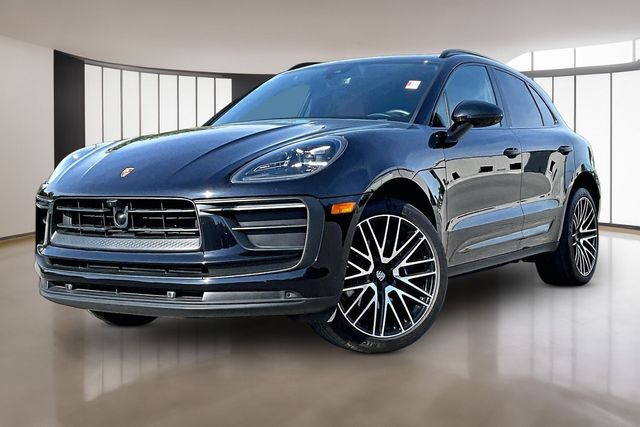 2025 Porsche Macan T