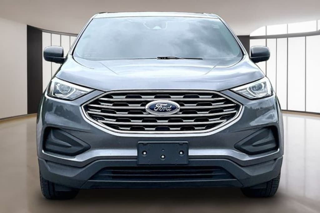 Used 2022 Ford Edge SE SUV