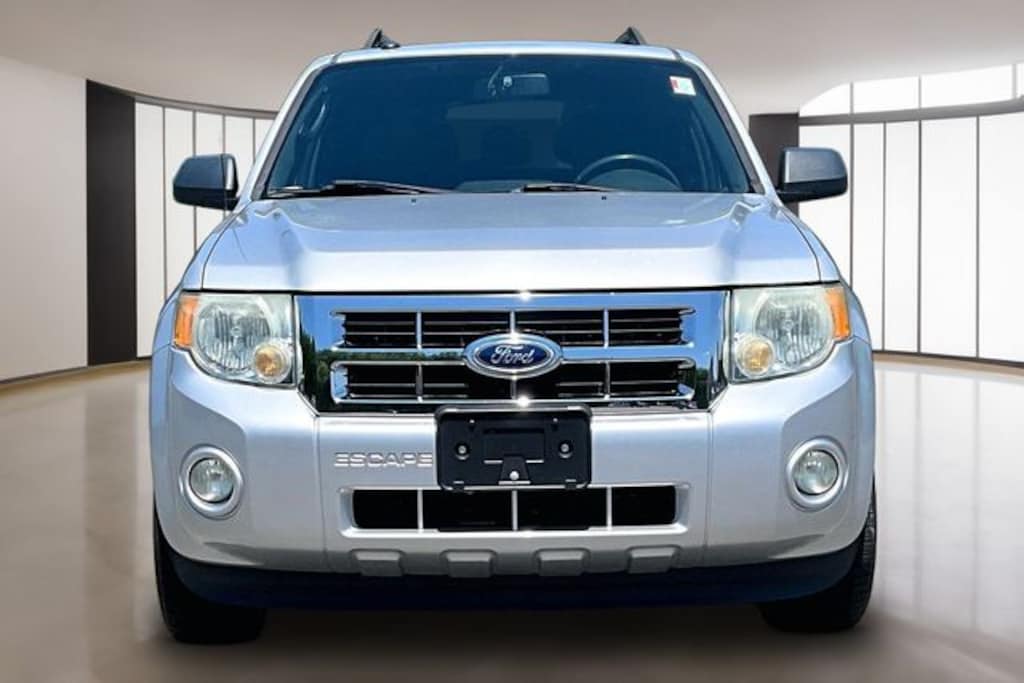 Used 2010 Ford Escape XLT SUV