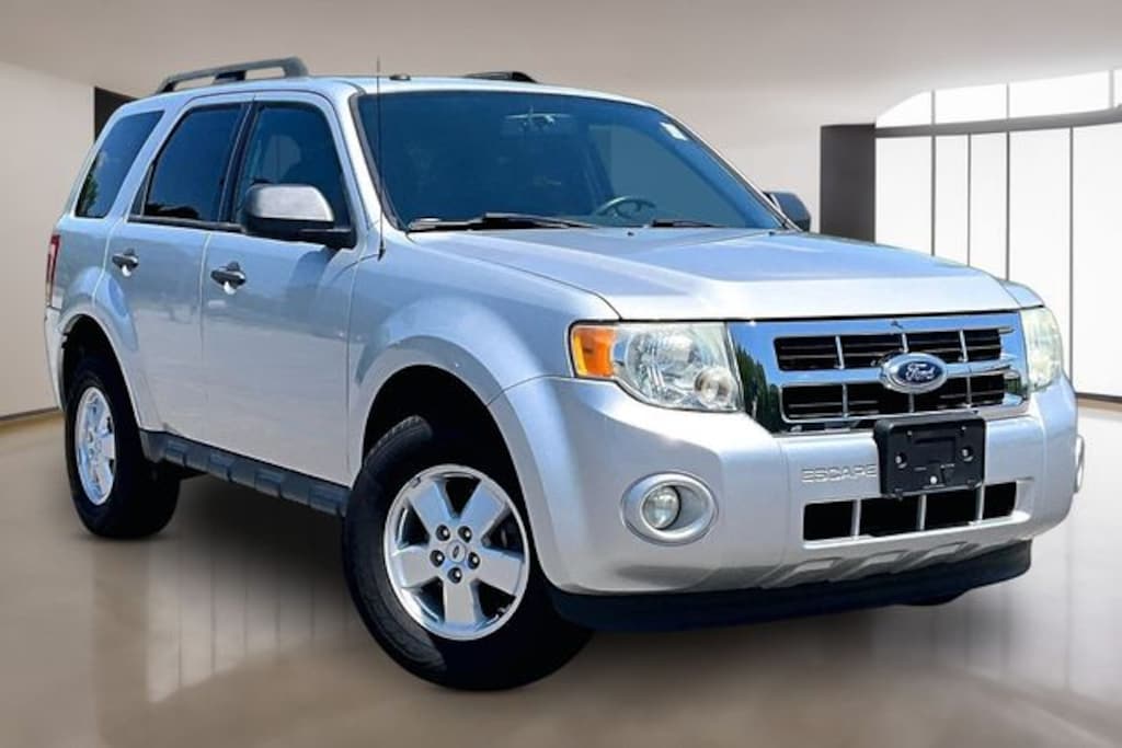 Used 2010 Ford Escape XLT SUV