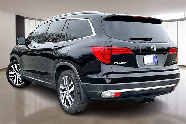 2016 Honda Pilot Touring photo 4