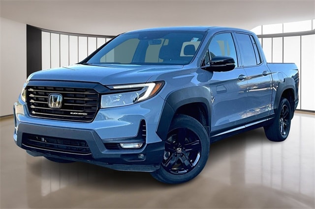 2022 Honda Ridgeline Black Edition's photo
