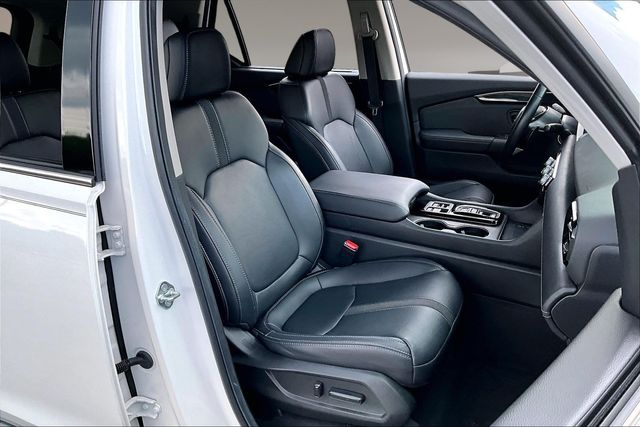 2025 Honda Pilot Touring - Photo 27