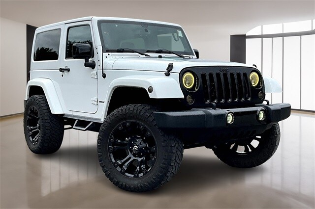 2014 Jeep Wrangler Sahara Altitude photo 3