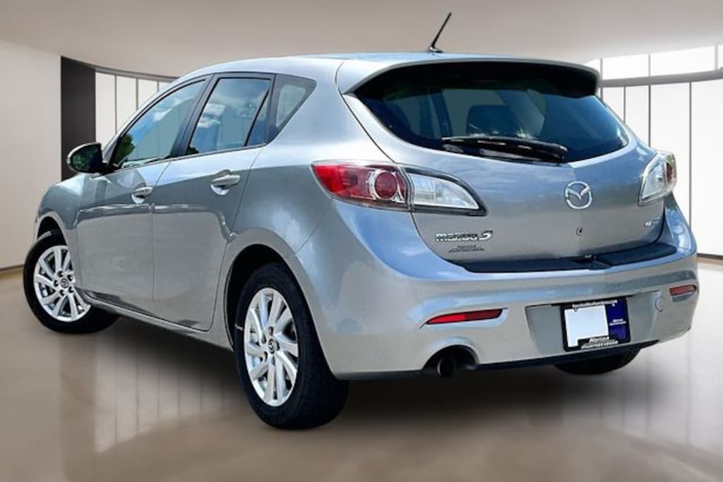 Used 2013 Mazda Mazda3 i Touring Hatchback