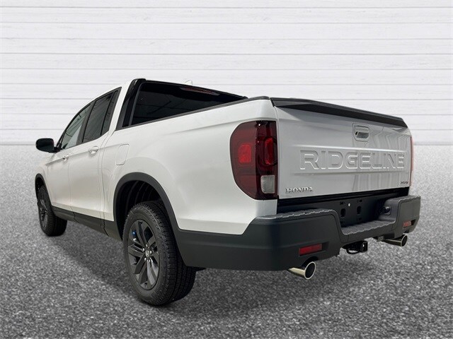 2025 Honda Ridgeline Sport photo 3