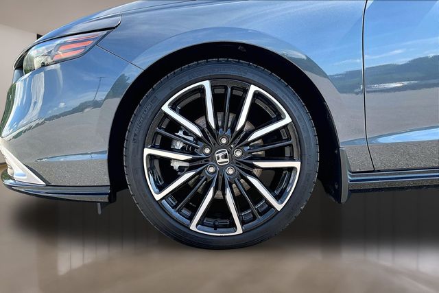 2024 Honda Accord Hybrid Touring - Photo 30