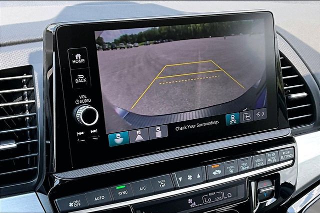 2025 Honda Odyssey Touring - Photo 13