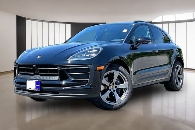 2025 Porsche Macan T