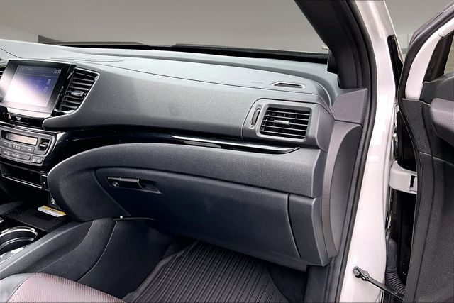 2023 Honda Ridgeline Black Edition - Photo 24