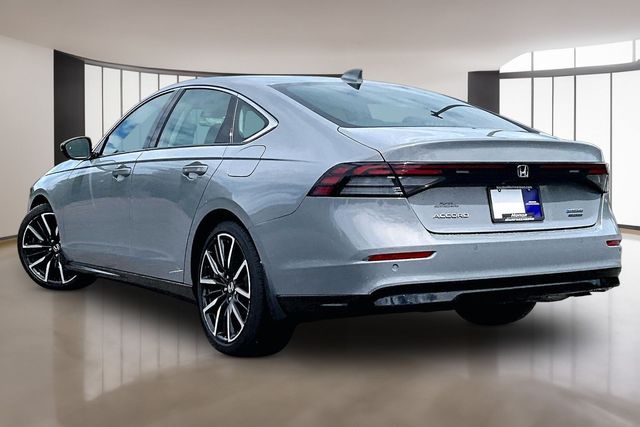 2025 Honda Accord Hybrid Touring - Photo 4