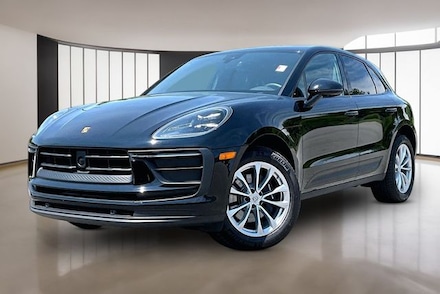 2025 Porsche Macan SUV