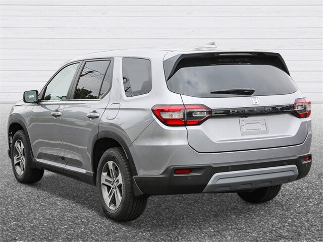 2025 Honda Pilot EX-L photo 2