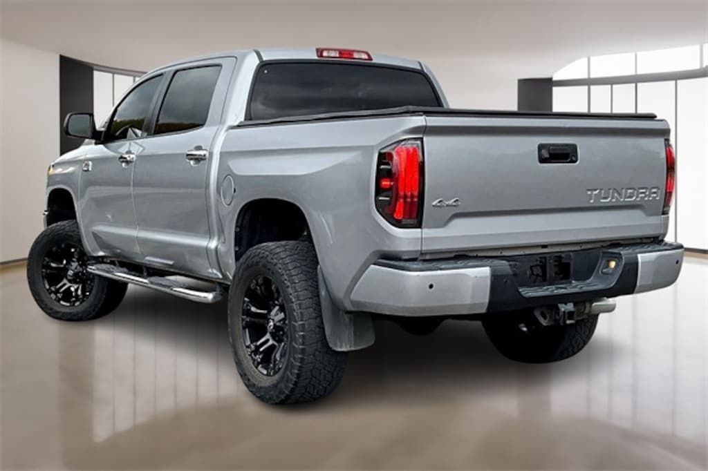 Used 2015 Toyota Tundra  Truck CrewMax