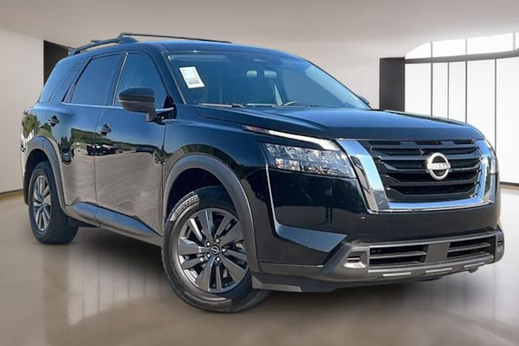 Used 2024 Nissan Pathfinder SV SUV