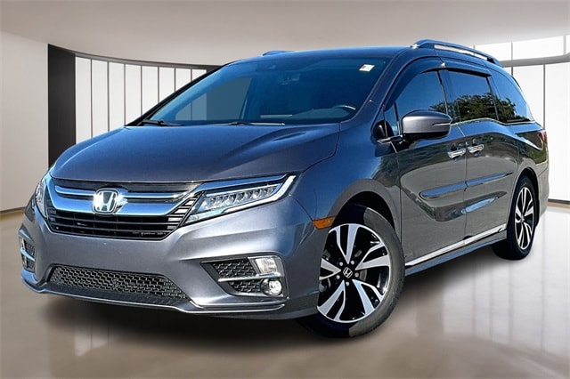2018 Honda Odyssey Elite's photo