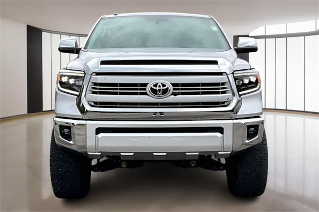 Used 2015 Toyota Tundra  Truck CrewMax