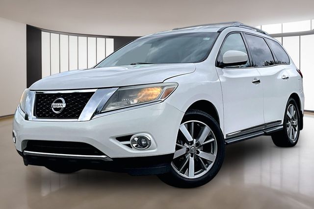 2013 Nissan Pathfinder Platinum 4WD's photo