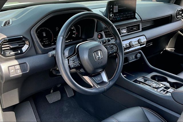 2025 Honda Pilot TrailSport - Photo 16