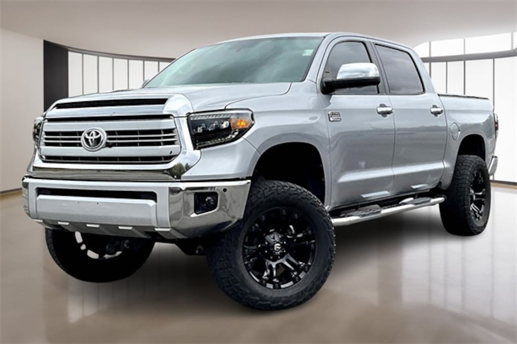 Used 2015 Toyota Tundra  Truck CrewMax