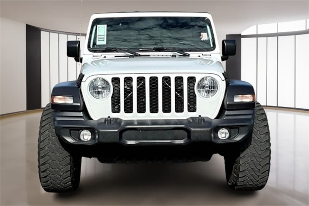 Used 2020 Jeep Gladiator Sport Truck Crew Cab